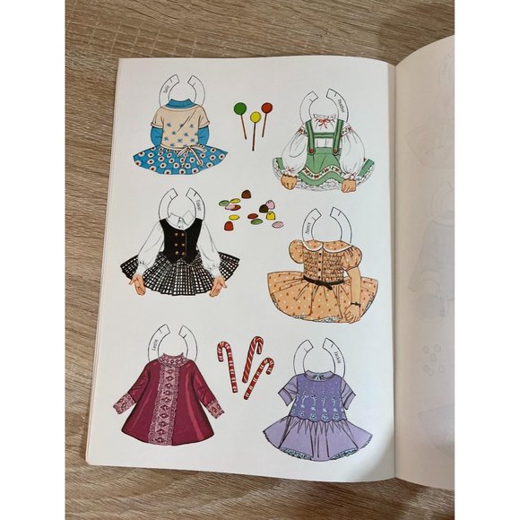 VINTAGE Sugar and Spice Paper Dolls - Picture 9 of 9